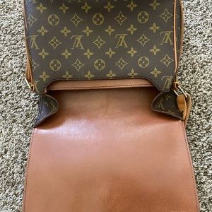 Great condition for a vintage LV crossbody